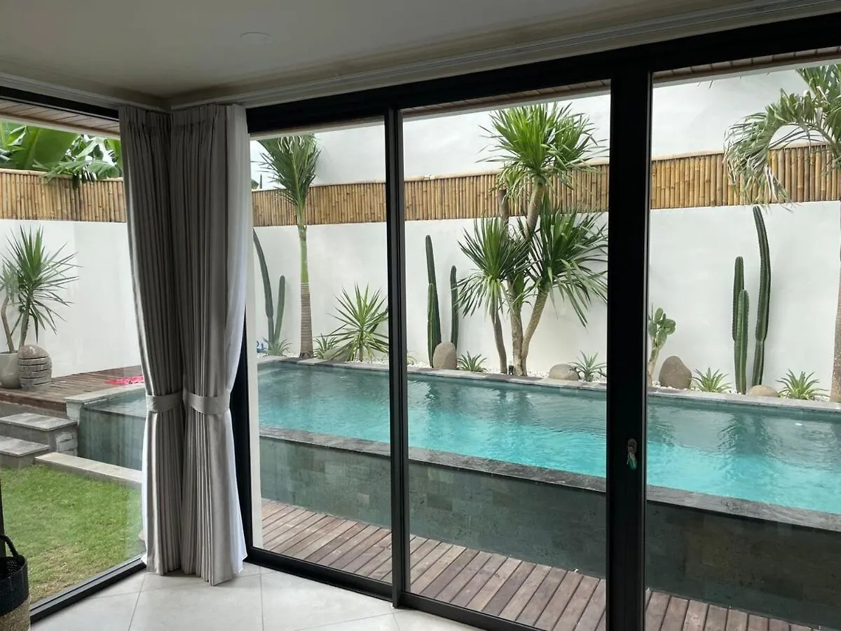 Cozy 3 Bedrooms Villa Umalas Kerobokan  0*, Kerobokan (Bali)